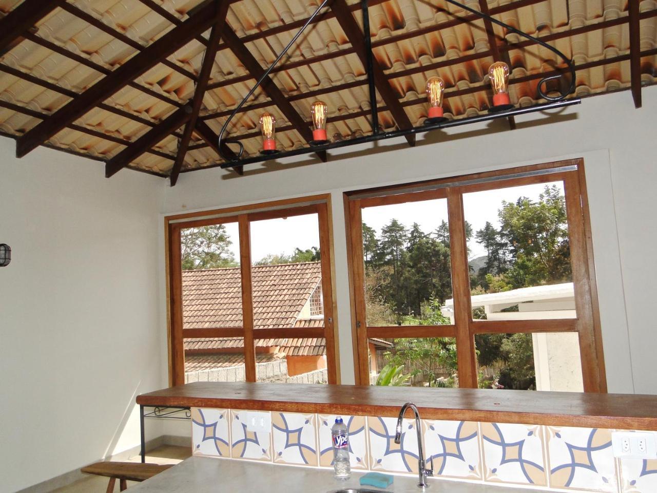 Vilarejo Guesthouse - Silencio E Aconchego Alto Paraíso de Goiás エクステリア 写真
