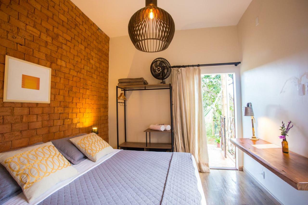 Vilarejo Guesthouse - Silencio E Aconchego Alto Paraíso de Goiás エクステリア 写真